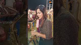Saxophone Queen Lipika Samanta || Badan Pe Sitare Lapete Huye || Saxophone Music || Bikash Studio