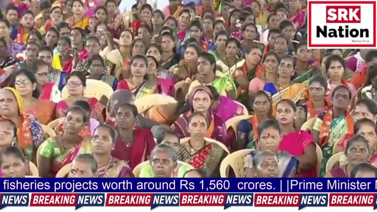 Prime Minister Narendra Modi lays the foundation stone of Vadhvan Port in Palghar, Maharashtra