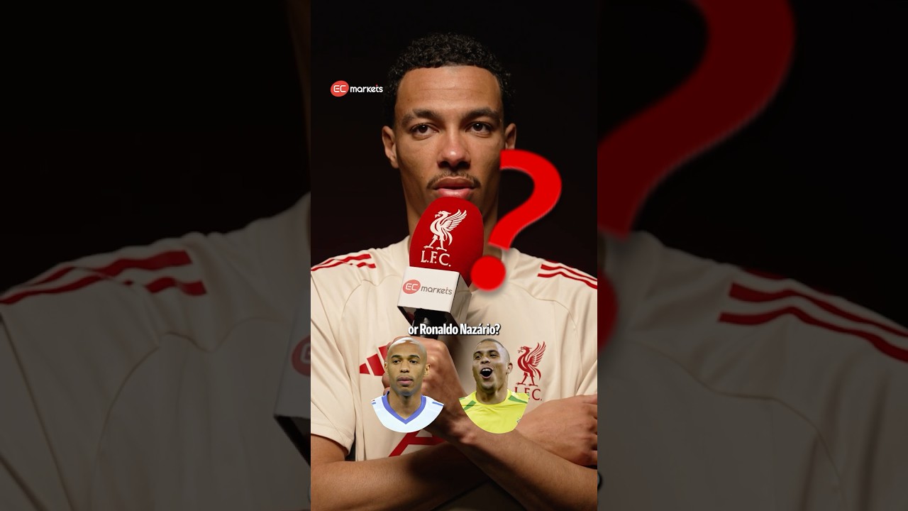 Оставить или обменять? Уго выбирает своих легендарных нападающих.