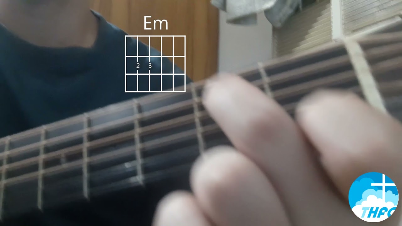 基礎吉他班-Em和弦按法 - YouTube
