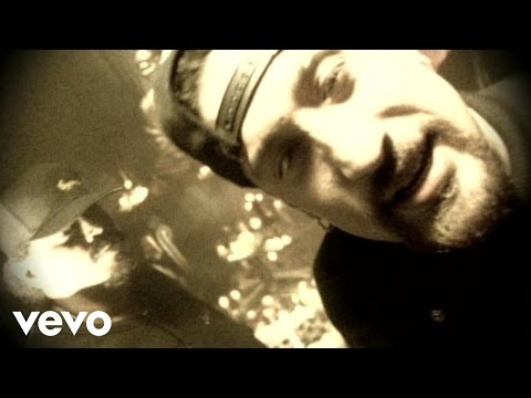 Cypress Hill - Throw Your Set In The Air