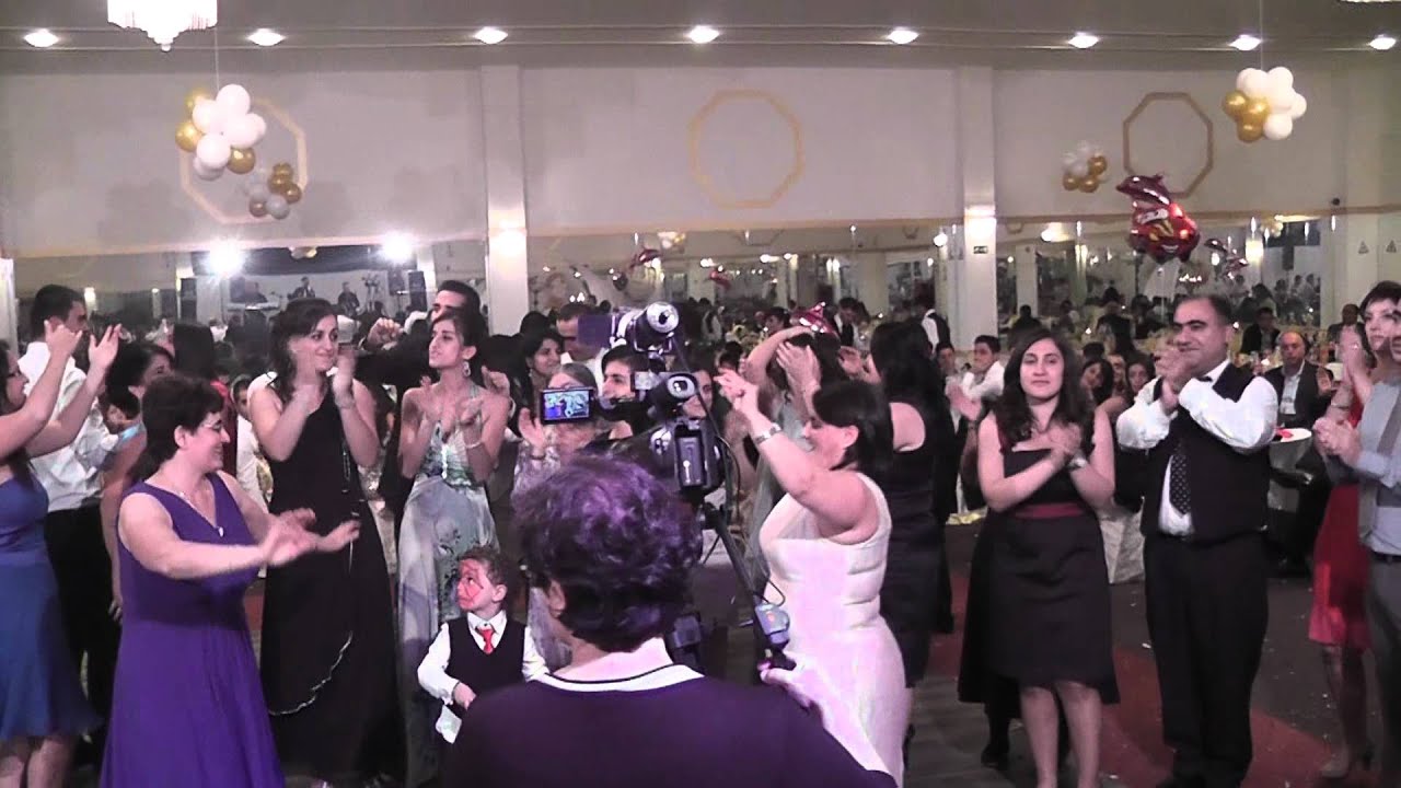 Indravus Bagandi Hochzeit zmirto iwardo brüxel