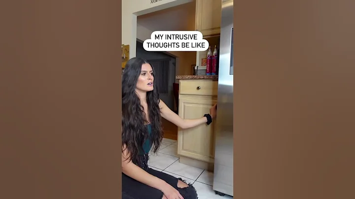 My intrusive thoughts be like...💭 #short #comedy #relatable #intrusivethoughts