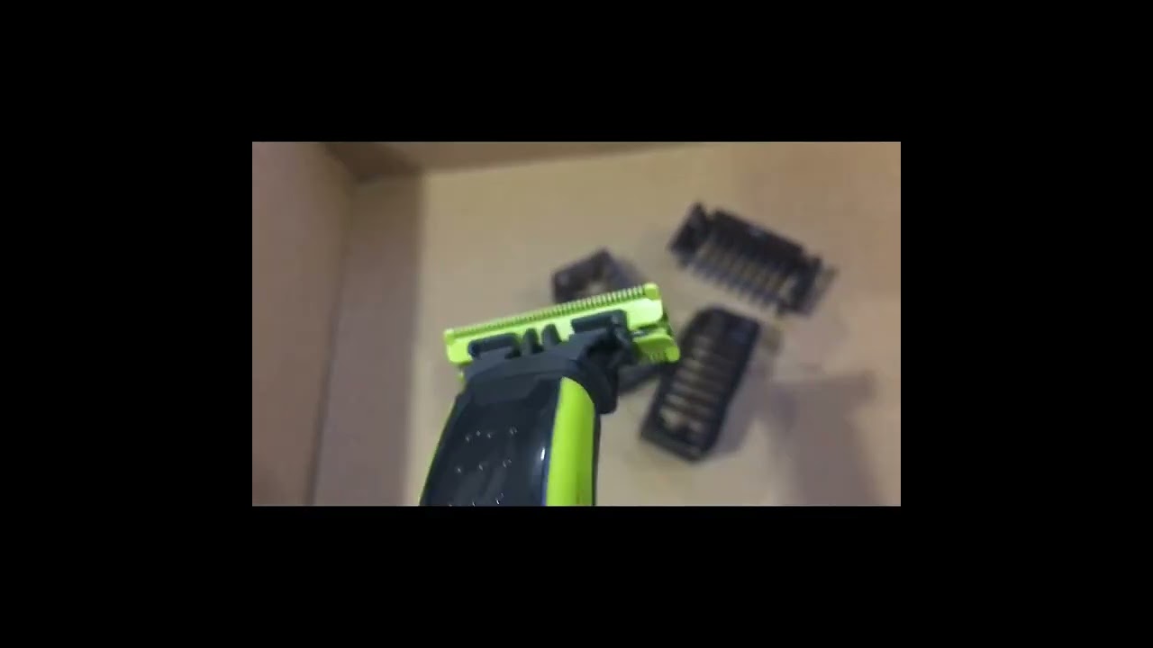 Philips Norelco OneBlade Review | Versatile Electric Trimmer & Shaver