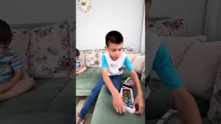Eymen Ve Ertuğrul Oyuncak Araba Tanıtımı