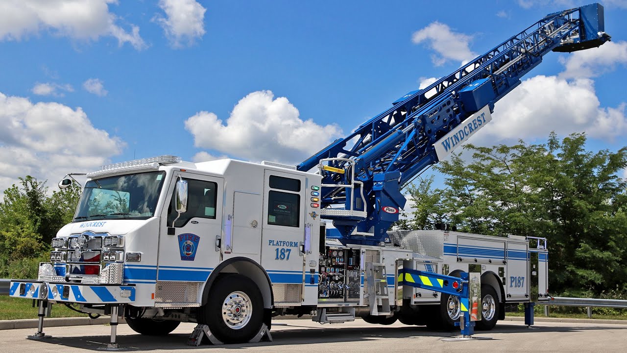 Velocity® Ascendant® 100’ Heavy-Duty Aerial Tower – Windcrest, TX