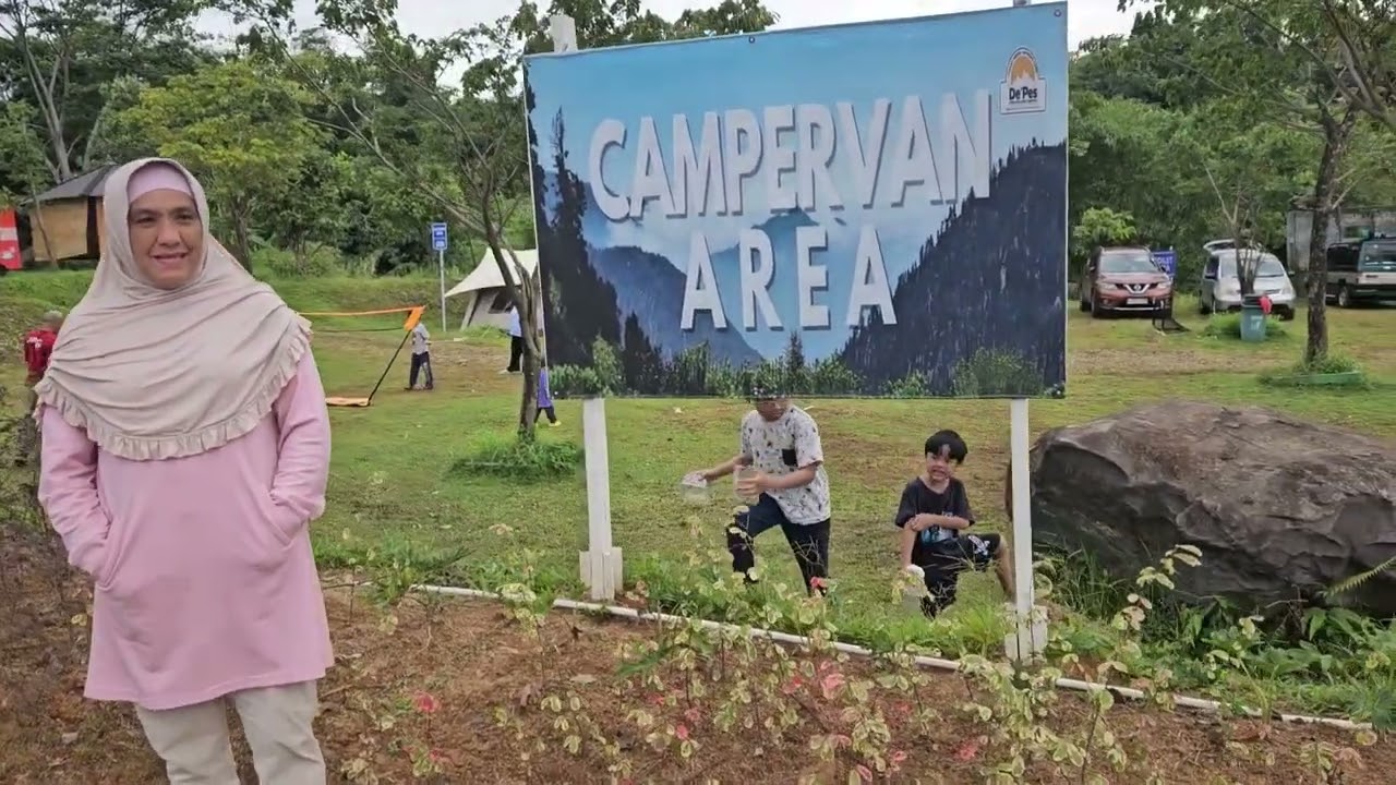 Desa Pelangi Sentul Malam kedua, Cido & Spermonde