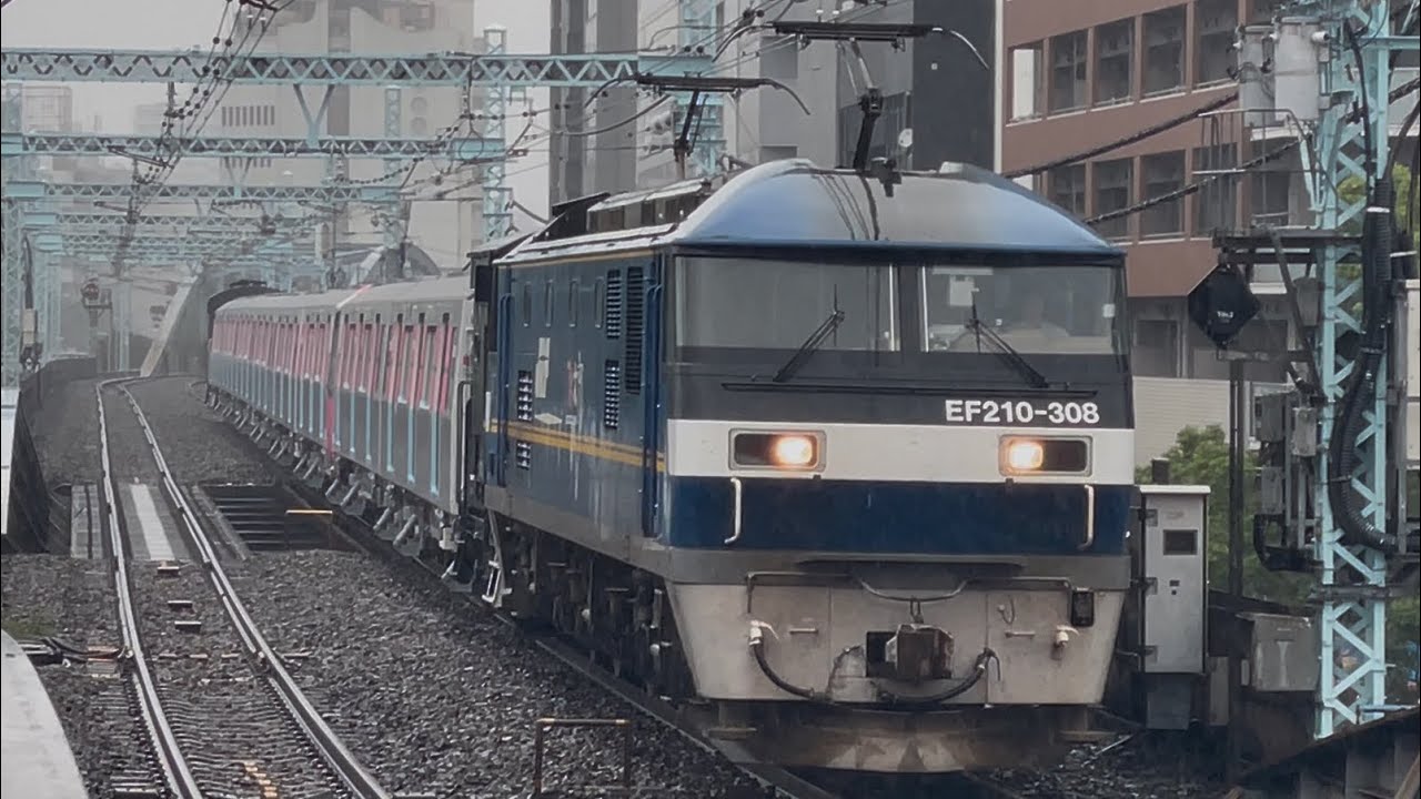 【4K高画質】【12-931F  日本車両出場新造甲種輸送】JR貨物EF210形308号機＋ヨ8450＋都営12-600形12-931編成＋ヨ8891通過！（9597レ・甲100）2025.10.11