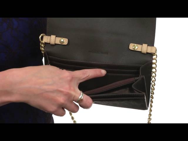 Michael KorsJet Set Charm Logo And Leather Smartphone Wallet 