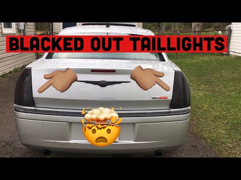 Blacked Out 2006 Chrysler 300c Tail Lights