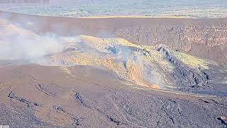 WATCH LIVE: Kīlauea Volcano, Hawai'i (Halemaʻumaʻu crater) w/cool audio!! Tuesday night!! 🌋🤙