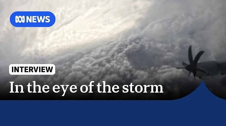 Storm chaser flies into the eye of Hurricane Melissa | The World | ABC NEWS