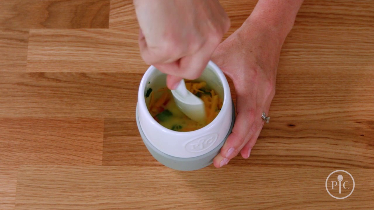 Ceramic Egg Cooker: Recipe Microwave Omelet - YouTube
