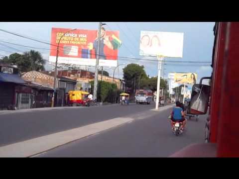 Busfahrt durch Iquitos