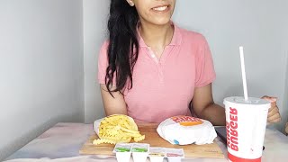 Hakkımdaki varsayımlarınızı okuyorum ! | Burger King mukbang