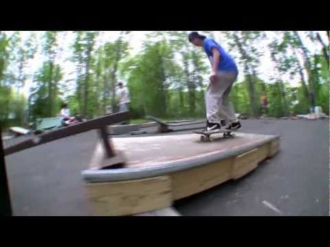 Suffield Backyard Skateboarding 5 - iLLniss