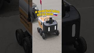 Robot serving food in Russia 🇷🇺