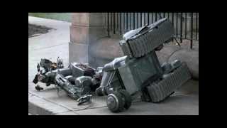 Miniatura de vídeo de "Short Circuit 2 Soundtrack - 'Attack On Johnny Five'"