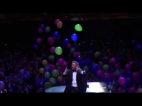 Julian Edelman Conducts the Boston Pops