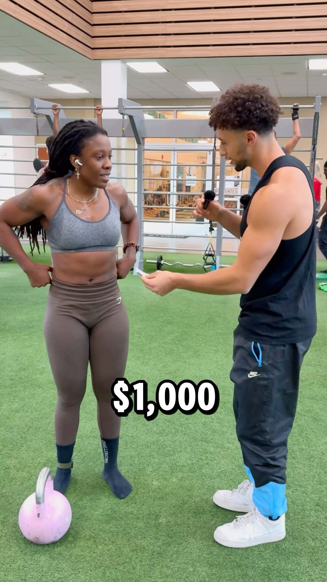 $1,000 if this girl can beat me??‼️#gym #crush