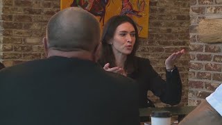 Illinois comptroller candidate visits Moline