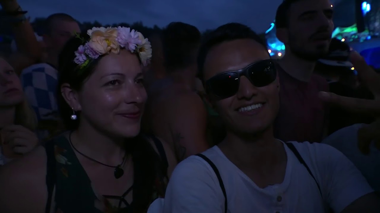 Tiësto & Dzeko - Halfway There feat. Lena Leon (Tomorrowland 2018).