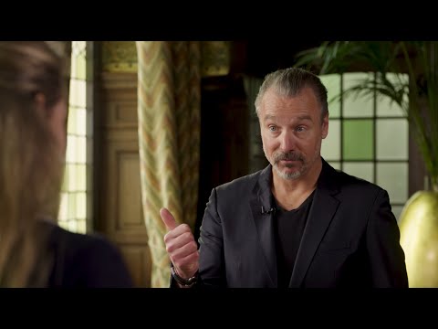 Who needs leaders (with subtitles)