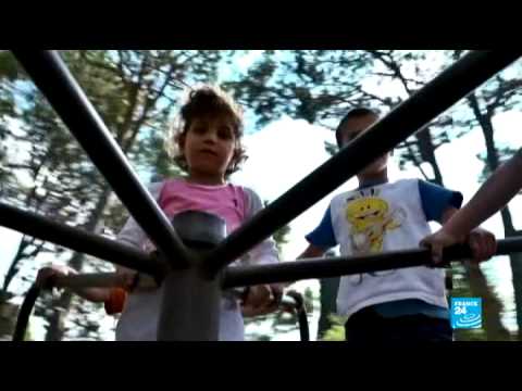 لبنان قرية الأطفال أم بديلة لأولاد قست عليهم الظروف 