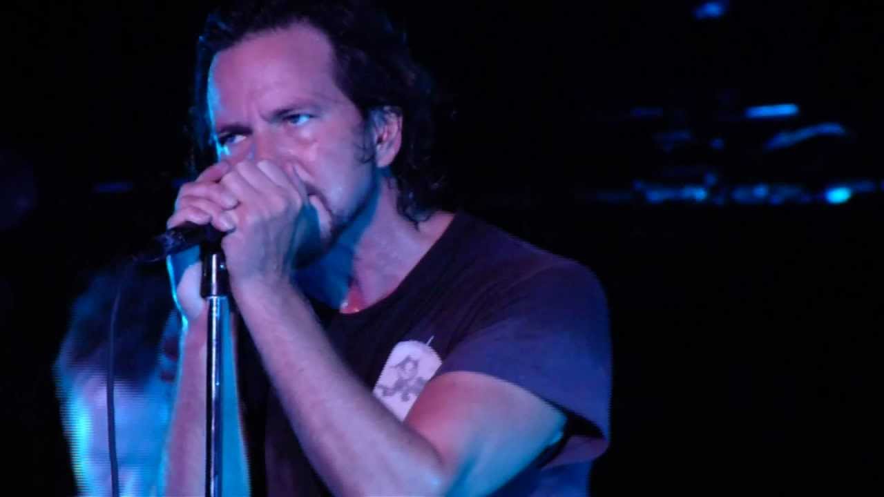 Pearl Jam *Deep* (SBD) 9.12.11 Toronto YouTube