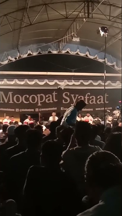 Merinding Sholawat di Mocopat Syafaat #caknun #maiyah #kiaikanjeng