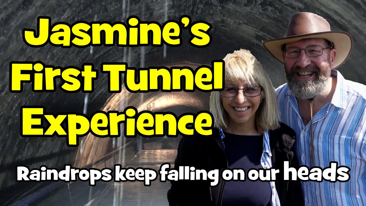 267. Narrowboat Tunnelling with Jasmine YouTube