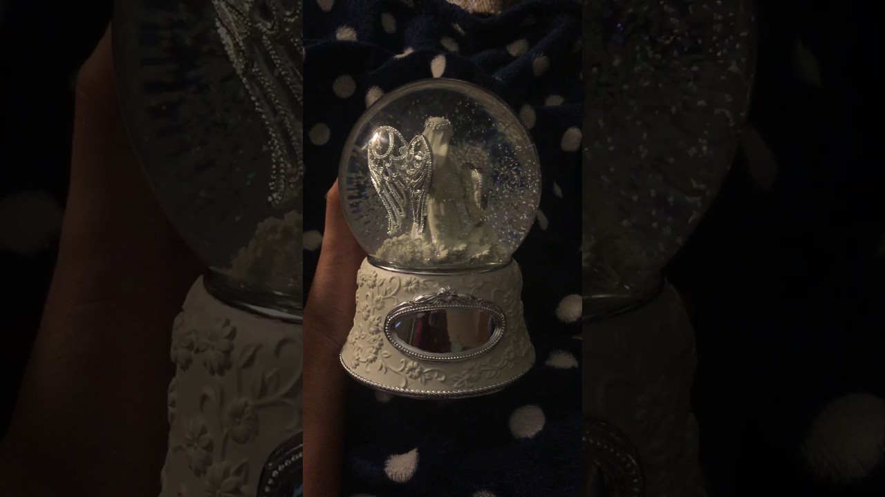 Miracle Angel Musical Snow Globe Amazing Grace - YouTube