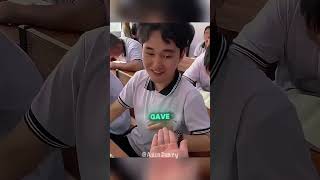 He Had No Gift for His Teacher… 😂6C501A51-B9CA-48f2-A0BC-9FEE41B7DA0C_video.mp4