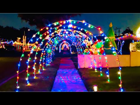 NEIGHBORHOOD CHRISTMAS LIGHTS DECORATION 2023