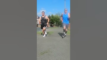 HILL REPEATS | HILL INTERVALS | MARATHON TRAINING #shorts