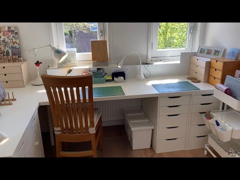 Video: Tafelboek met laden en planken - comfortabele meubels voor kleine appartementen