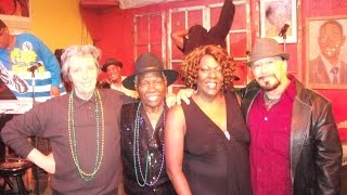 'The Blues Don' performs Jimmy Rogers' 'That's All Right'.