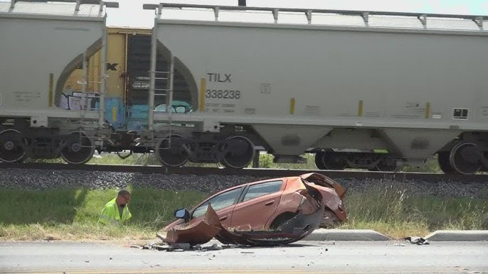 Texas crash: Wrong-way driver slams into Santa's Wonderland bus