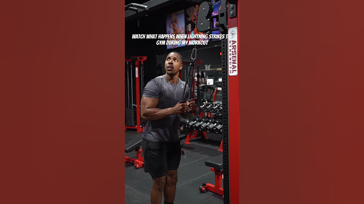 Never thought this would happen to me. I couldn’t believe it 👀 #gym #gymhumor #fitness