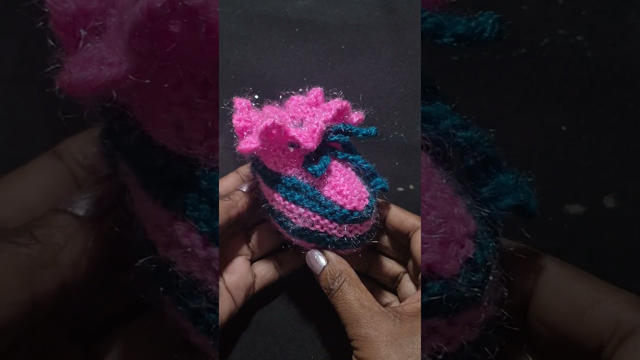 Super easy baby socks knitting pattern