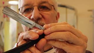Бритьё опасными бритвами C.V.Heljestrand VS C.Myers &amp; Sons Sheffield straight razors shaving