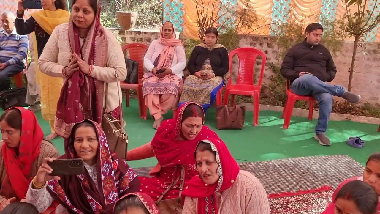 #bhajan कीर्तन में सुनिए मातारानी जी की चुनरी की सुन्दर भेंट #kirtan 🙏