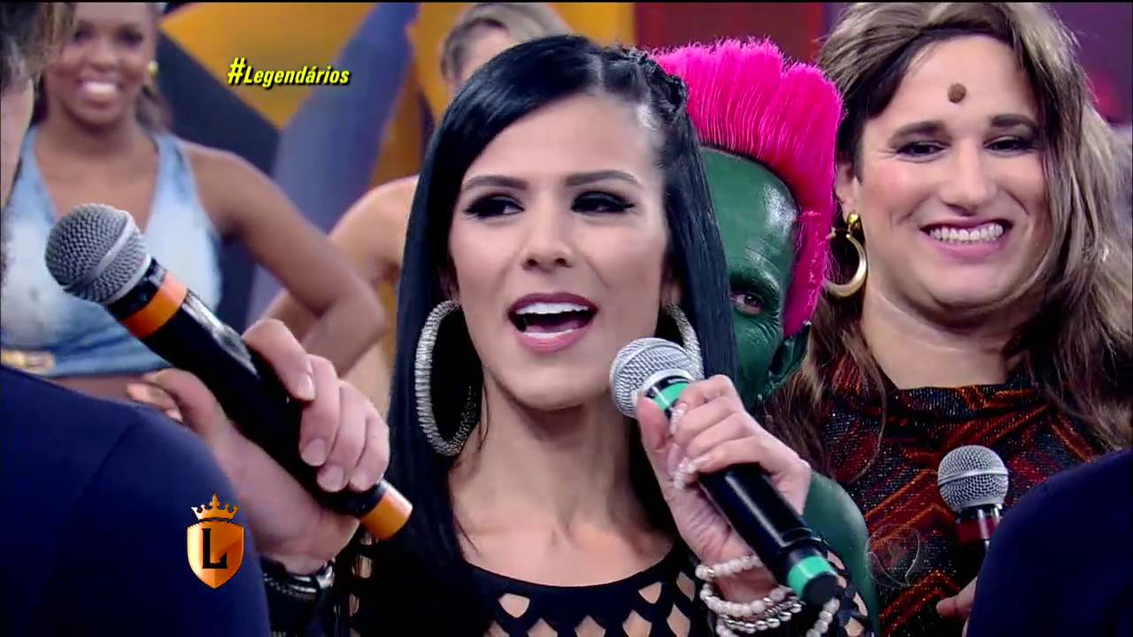 Juju Salimeni ou Eva Andressa? Musas encaram pratos com insetos em disputa gastronômica