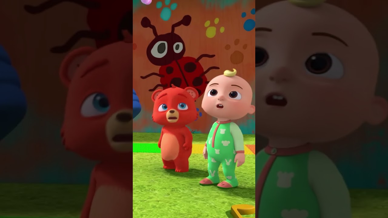 Baa Baa Black Sheep Battle! 🐏 CoComelon Classic Nursery Rhymes & 