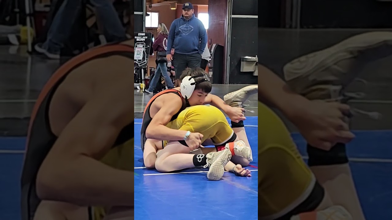 Играю музыку позвоночником 🤣 