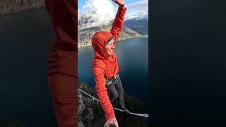 Crazy 400M Above The Ground Trying To Stay In Balance