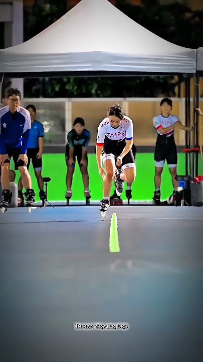 China walo ka skating🛼#shorts​ #trending​ #stuntd#youtubeshorts​ #newskatingcreator#virl#shortvideo​