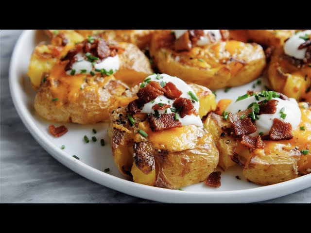 Garlic Smashed Potatoes - Damn Delicious