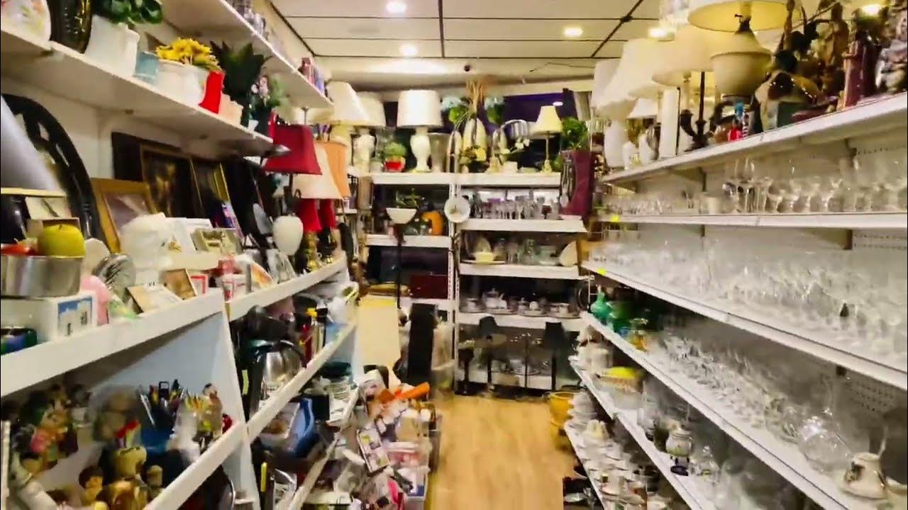 thrift the lowest price with me at the best thrift store ( JL VANCOUVER