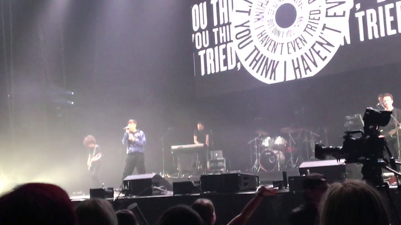 Louis Tomlinson // Back to You // key 103 live - YouTube
